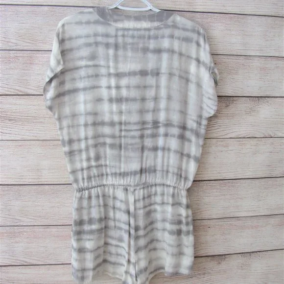 Lulu’s Cloud Formations Grey Print Romper - Picture 10 of 10